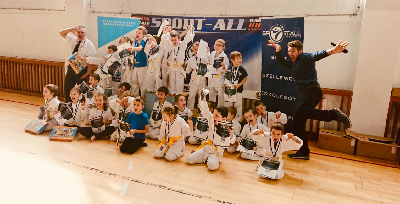 Mosolyteli Sport-All Kupa